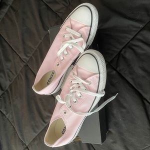 Classic low top converse